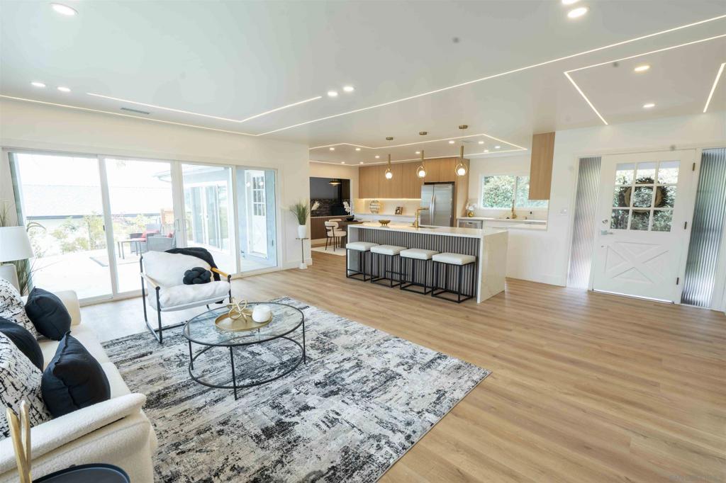 La Mesa - Residential