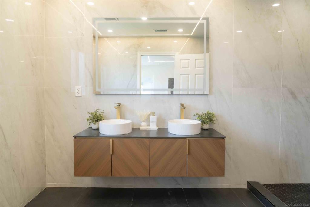 La Mesa - Residential