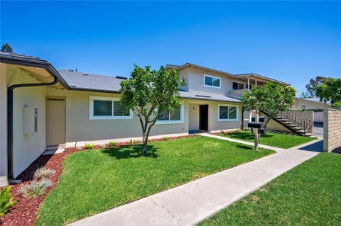 Photo of 2620 W Aurora ST #4, Santa Ana, CA 92704 (MLS # PW26182087)