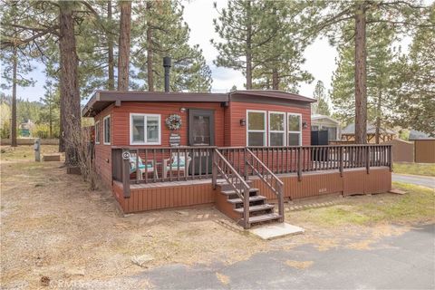 Photo of 41150 Lahontan Dr #C4, Big Bear Lake, CA 92315 (MLS # IG25107257) Photo of 41150 Lahontan Dr #C4, Big Bear Lake, CA 92315 (MLS # IG25107257)
