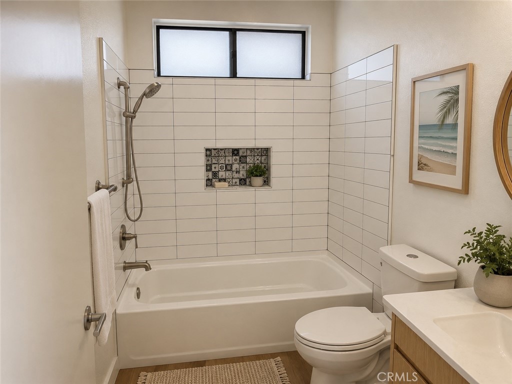 714 Calle Bahia