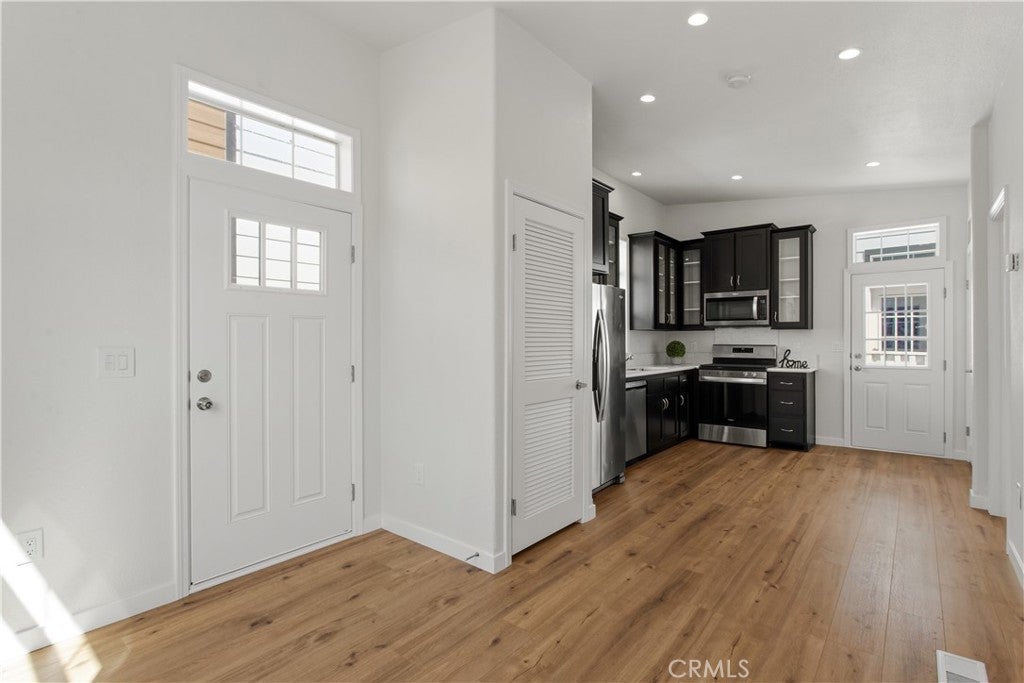 8250 Lankershim Boulevard Space 82