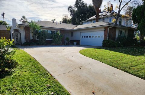 Photo of 657 W Cypress Ave, Redlands, CA 92373 (MLS # IG25271967)