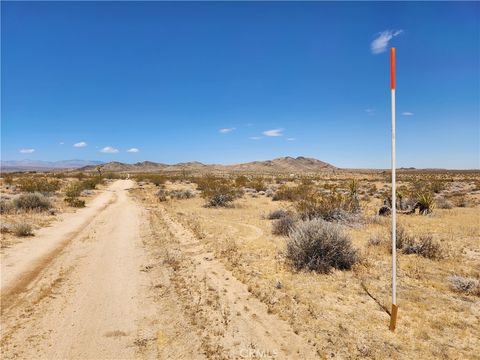 Photo of 15 AC Bowman Trail, Joshua Tree, CA 92252 (MLS # HD25223485)