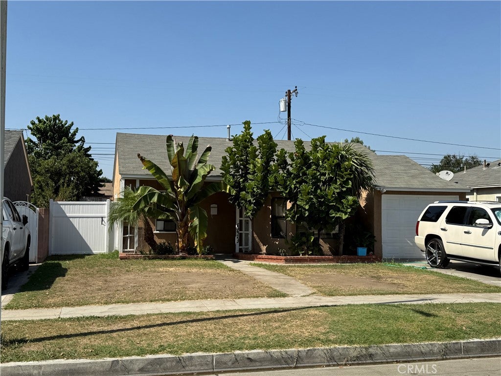 13923 Graystone