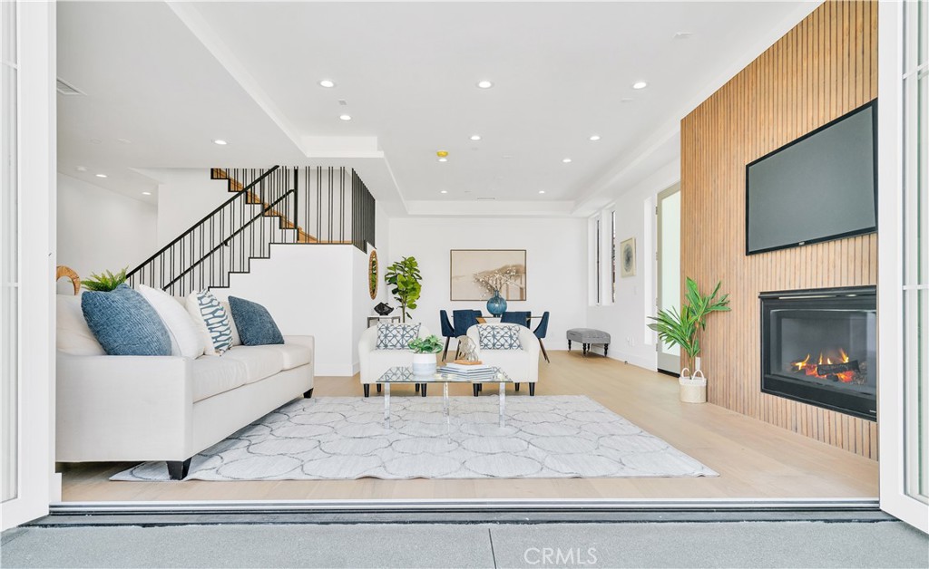 3202 Green Lane