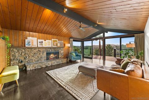 1560 Plantation Way El Cajon CA 92019