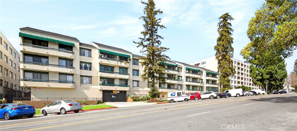 435 S La Fayette Park Place 318