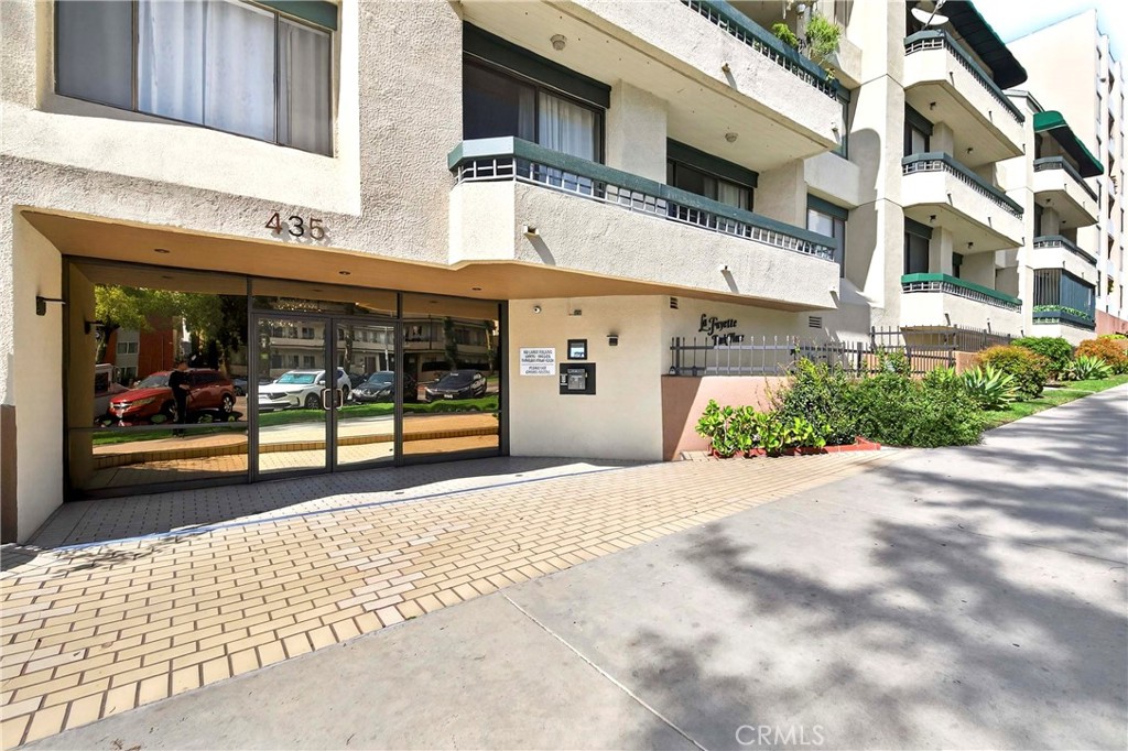 435 S La Fayette Park Place 318