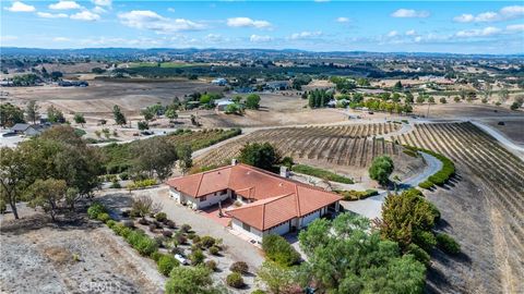 4380 Camp 8 Road Paso Robles CA 93446
