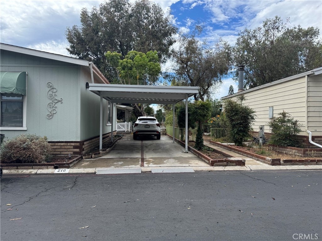 1919 Coronet Avenue 218