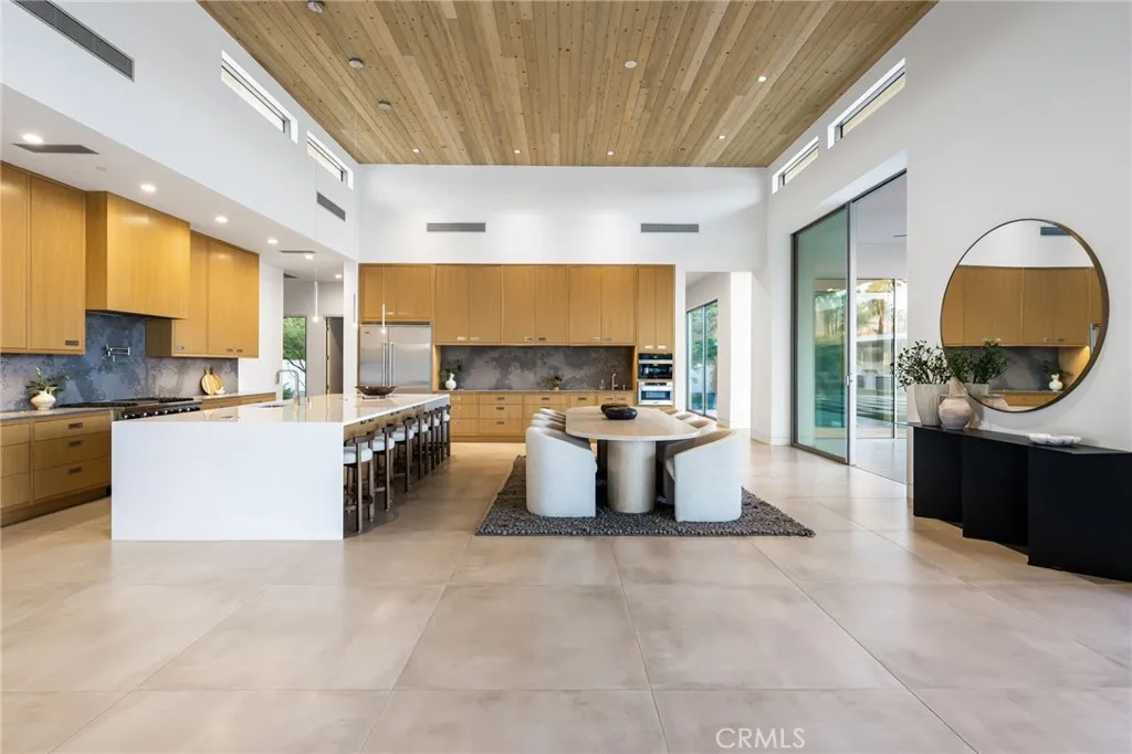 Rancho Mirage, California 92270, United States, 6 Bedrooms Bedrooms, ,8 BathroomsBathrooms,Residential,Active,204514