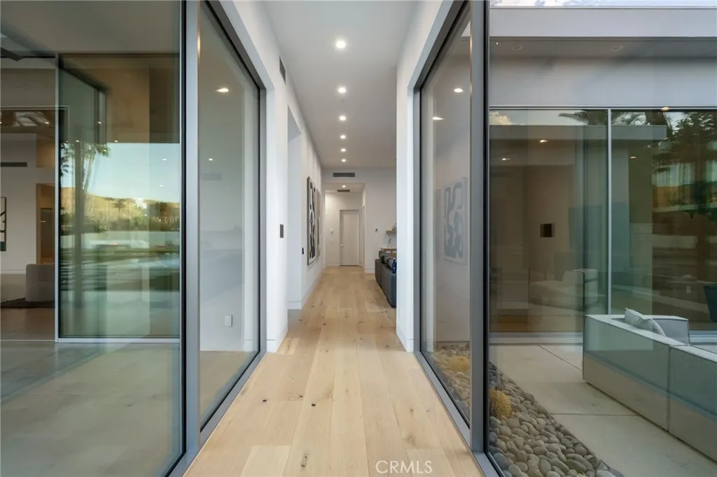 Rancho Mirage, California 92270, United States, 6 Bedrooms Bedrooms, ,8 BathroomsBathrooms,Residential,Active,204514