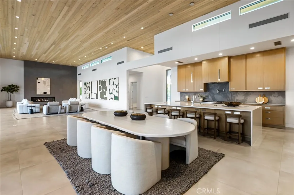 Rancho Mirage, California 92270, United States, 6 Bedrooms Bedrooms, ,8 BathroomsBathrooms,Residential,Active,204514