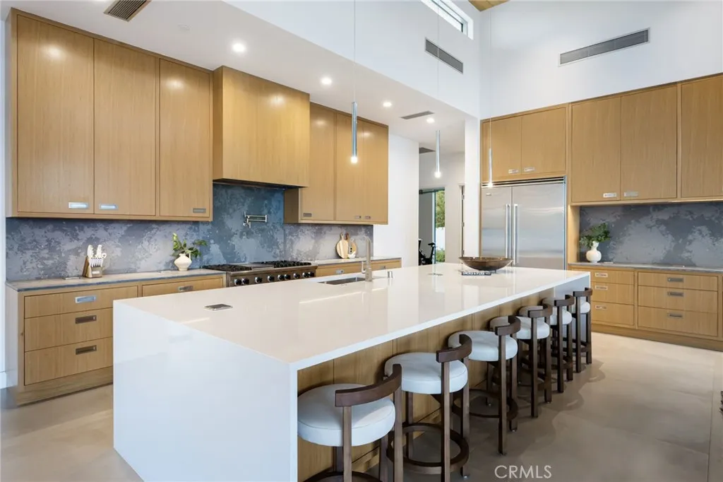 Rancho Mirage, California 92270, United States, 6 Bedrooms Bedrooms, ,8 BathroomsBathrooms,Residential,Active,204514