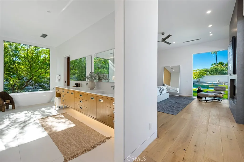 Rancho Mirage, California 92270, United States, 6 Bedrooms Bedrooms, ,8 BathroomsBathrooms,Residential,Active,204514