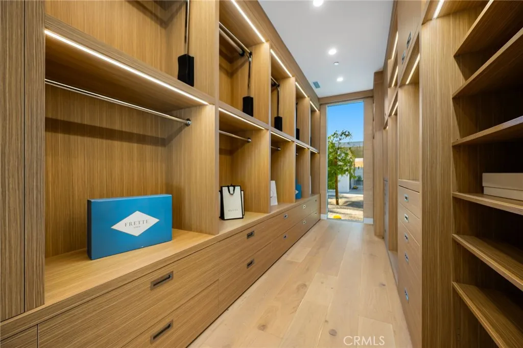 Rancho Mirage, California 92270, United States, 6 Bedrooms Bedrooms, ,8 BathroomsBathrooms,Residential,Active,204514