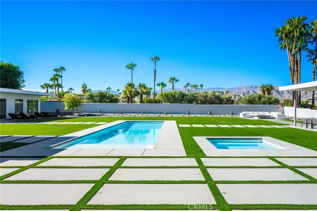 Rancho Mirage, California 92270, United States, 6 Bedrooms Bedrooms, ,8 BathroomsBathrooms,Residential,Active,204514