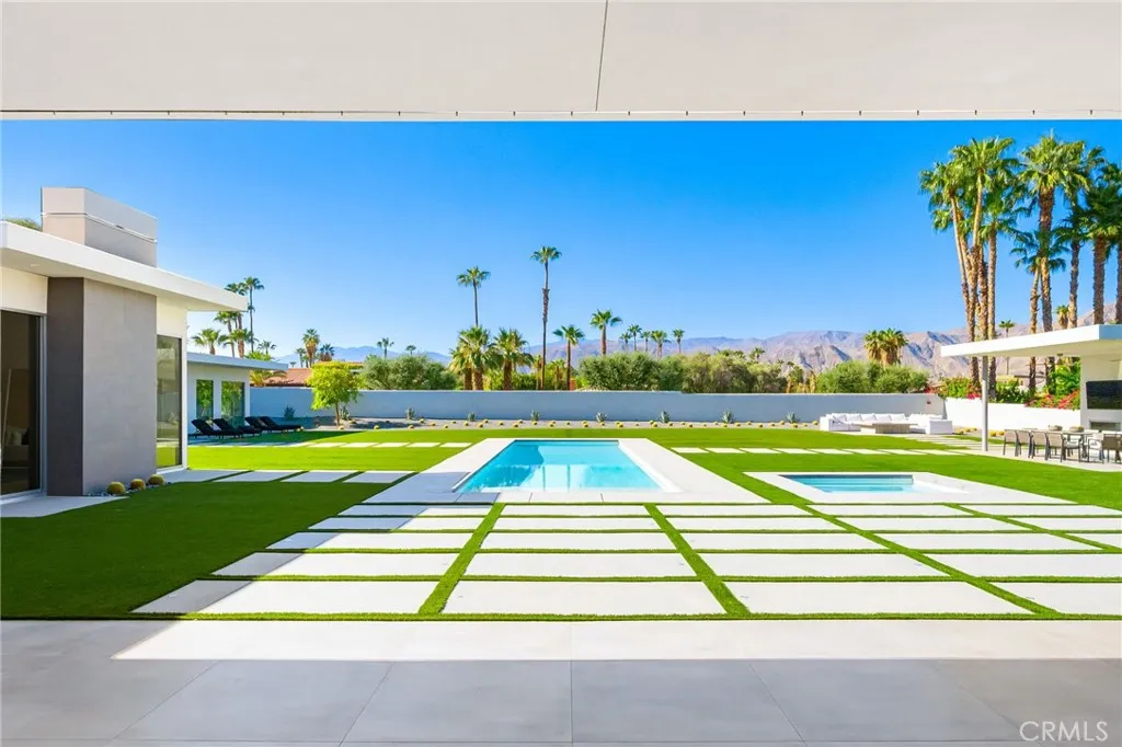 Rancho Mirage, California 92270, United States, 6 Bedrooms Bedrooms, ,8 BathroomsBathrooms,Residential,Active,204514