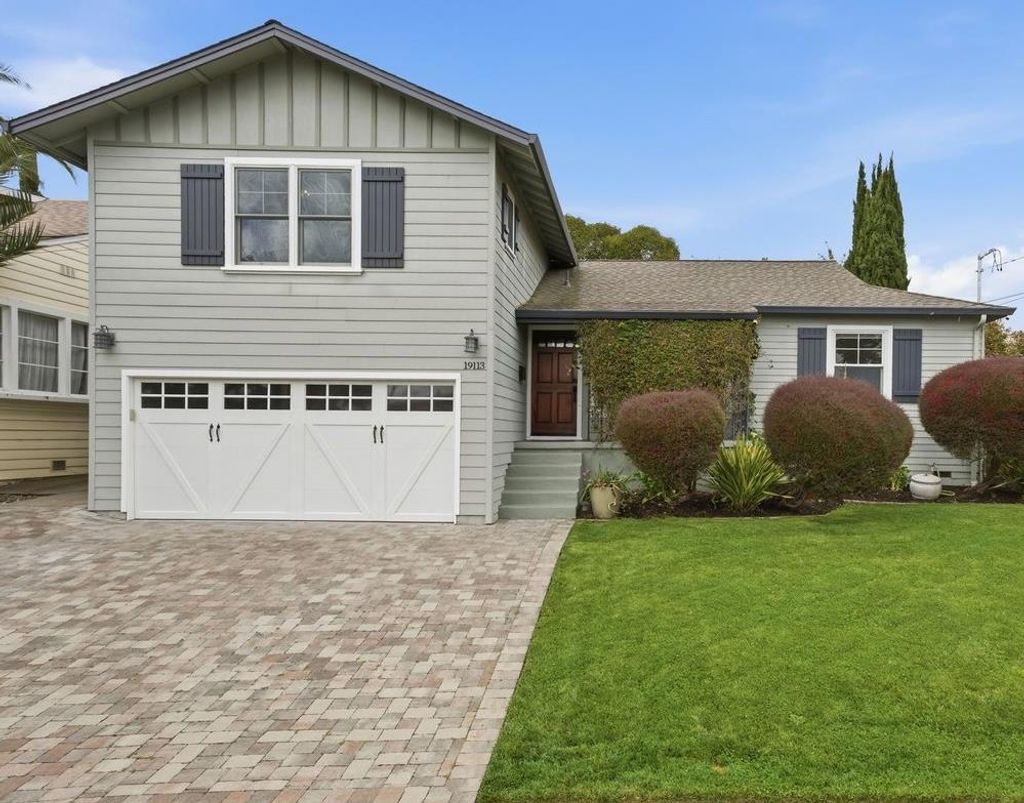 Photo of 19113 San Miguel Avenue, Castro Valley, CA 94546 (MLS # ML82043388)