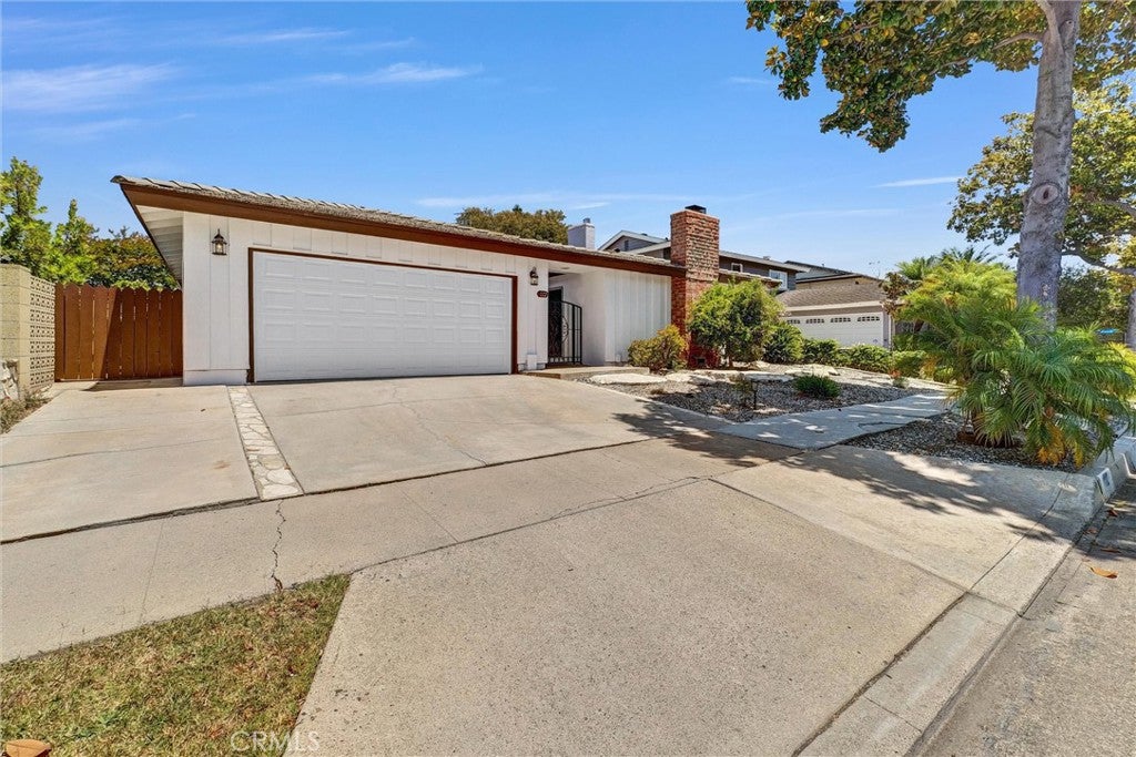 Photo of 112 Stanford Lane, Seal Beach, CA 90740 (MLS # OC26057436)