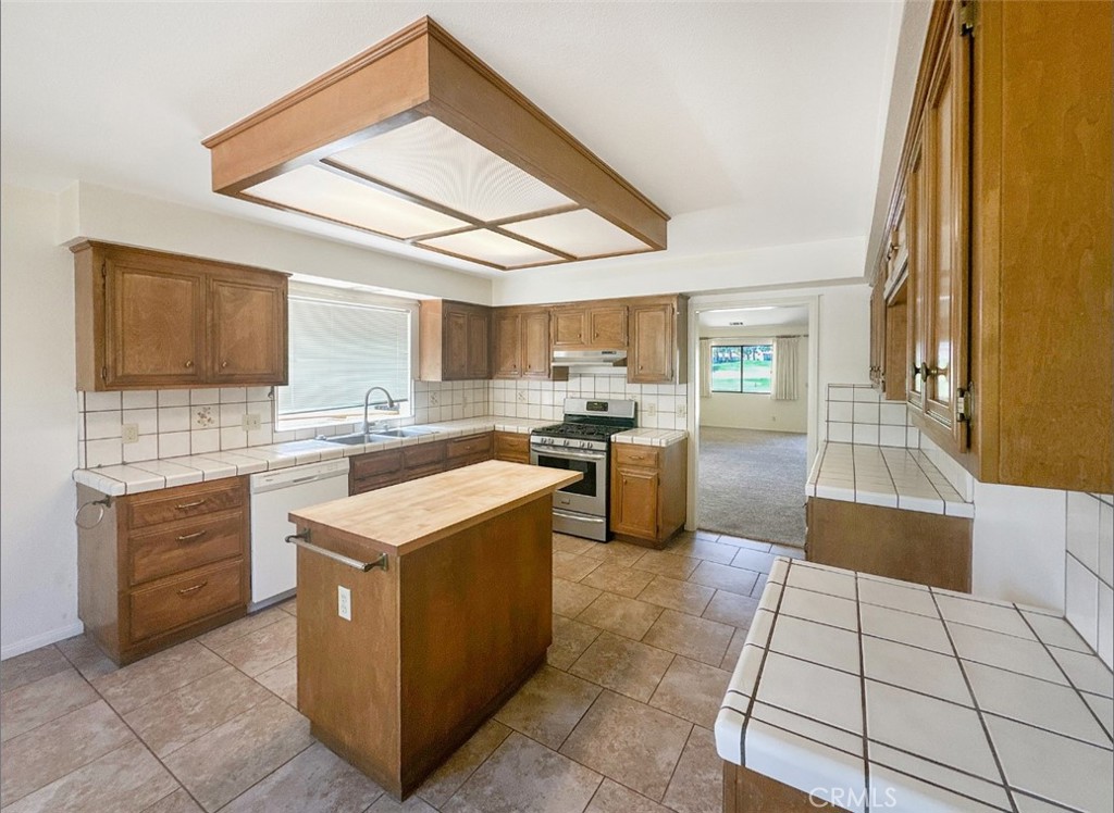 14805 Greenbriar Drive