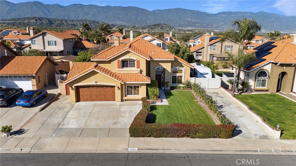 2094 W Summerset Drive
