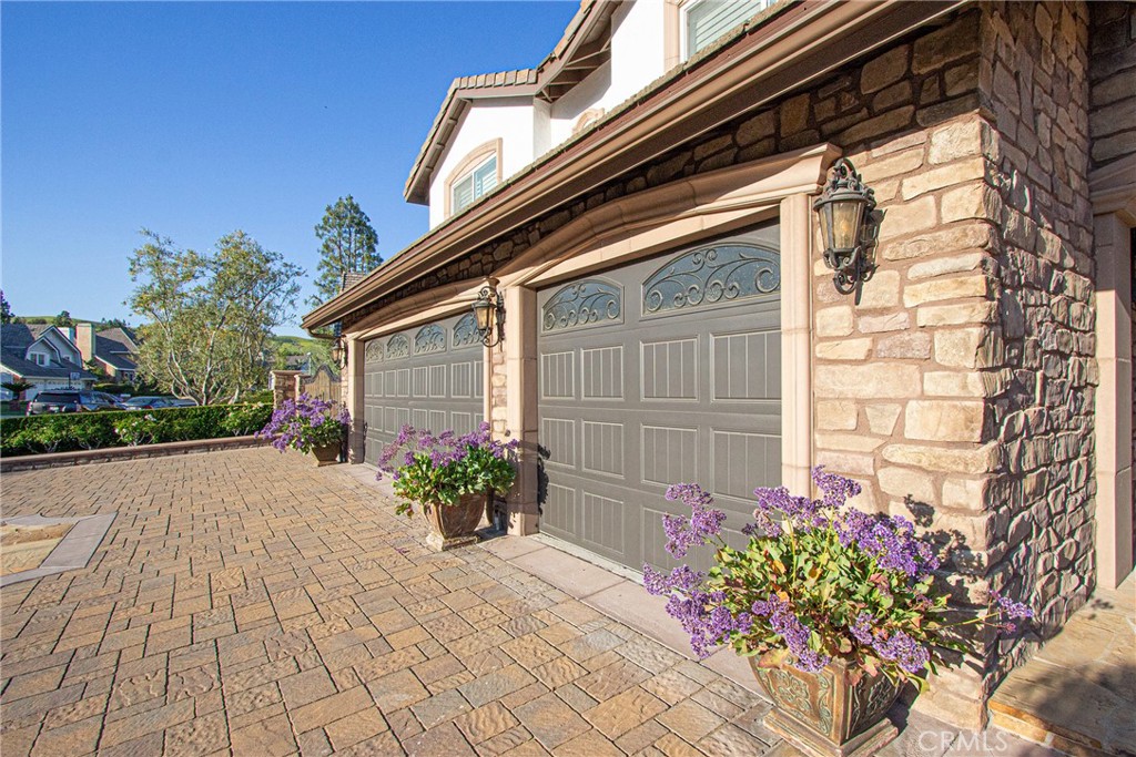 4374 Mahogany Circle