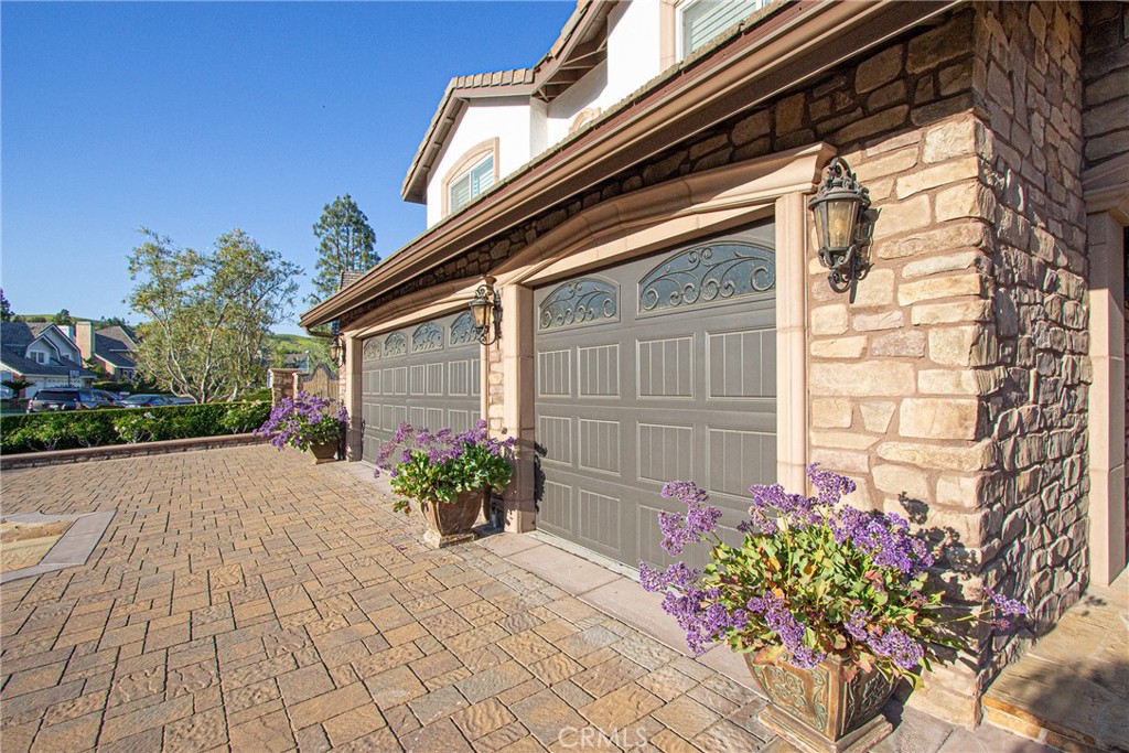 4374 Mahogany Circle