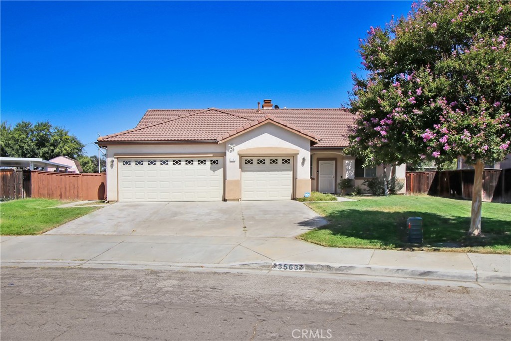 Welcome to your new home. Let this nice 4bd 2ba home be a new start. Within the last 4 years this home has been upgraded with new flooring, and a kitchen make over. Backyard is large. Enough for a nice size pool. Lot size is 10,890sqft. New carpet is being installed. Home is located close to Lake Perris and just a few miles from the 215fwy for those commuters.