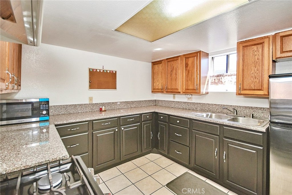 11829 Ferris RD