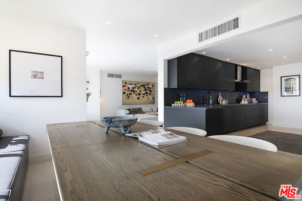 10724 Wilshire Boulevard 1210