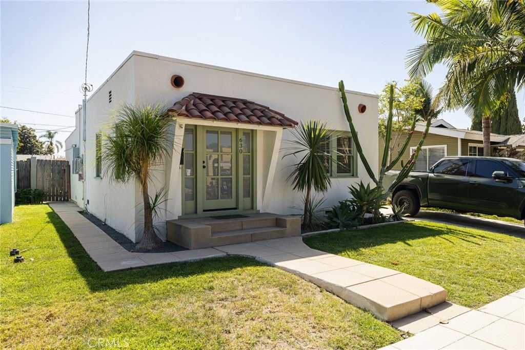 630 W Wilshire