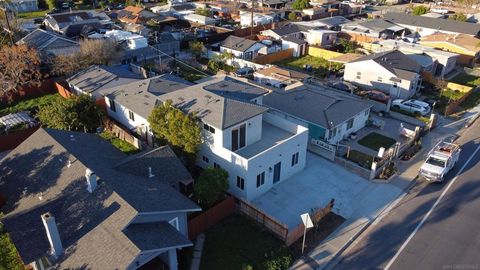 Tiny photo for 752 W 9th Ave Ave, Escondido, CA 92025 (MLS # 260005372SD)