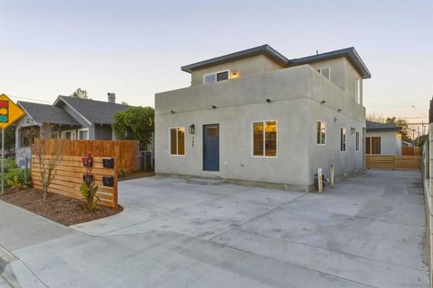 Tiny photo for 752 W 9th Ave Ave, Escondido, CA 92025 (MLS # 260005372SD)