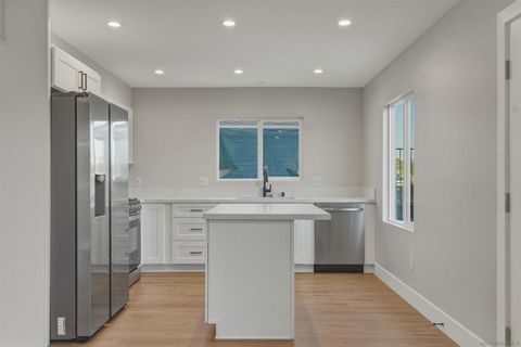 Tiny photo for 752 W 9th Ave Ave, Escondido, CA 92025 (MLS # 260005372SD)