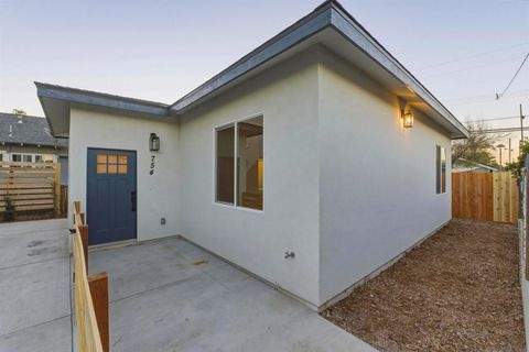 Tiny photo for 752 W 9th Ave Ave, Escondido, CA 92025 (MLS # 260005372SD)