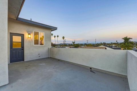 Tiny photo for 752 W 9th Ave Ave, Escondido, CA 92025 (MLS # 260005372SD)