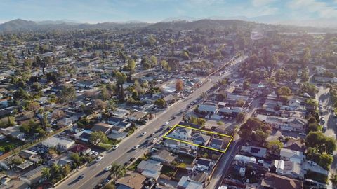 Tiny photo for 752 W 9th Ave Ave, Escondido, CA 92025 (MLS # 260005372SD)