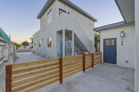 Tiny photo for 752 W 9th Ave Ave, Escondido, CA 92025 (MLS # 260005372SD)