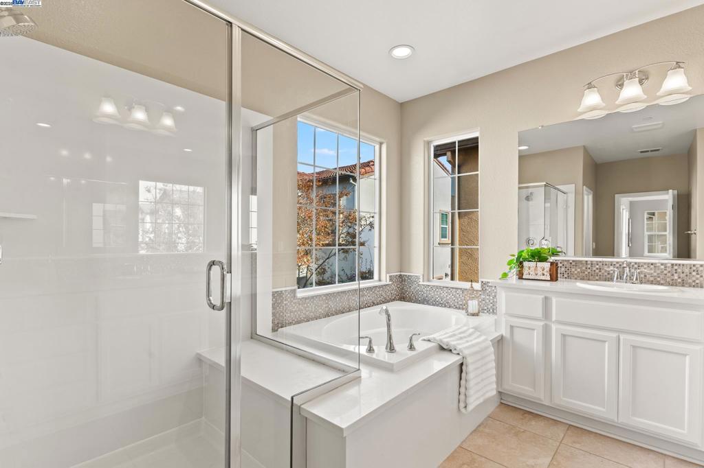 MT EDEN - Residential