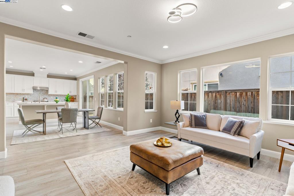 MT EDEN - Residential