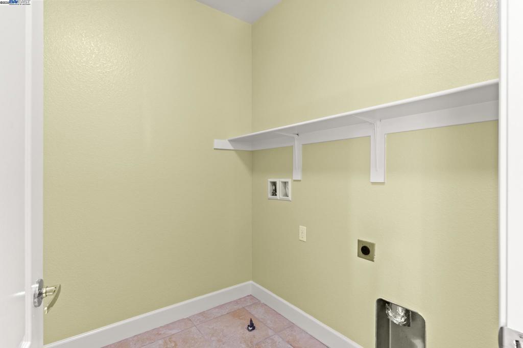 MT EDEN - Residential