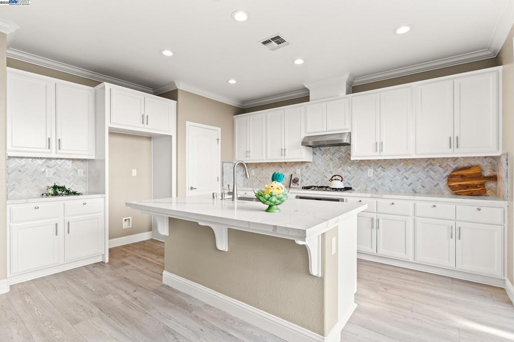 MT EDEN - Residential