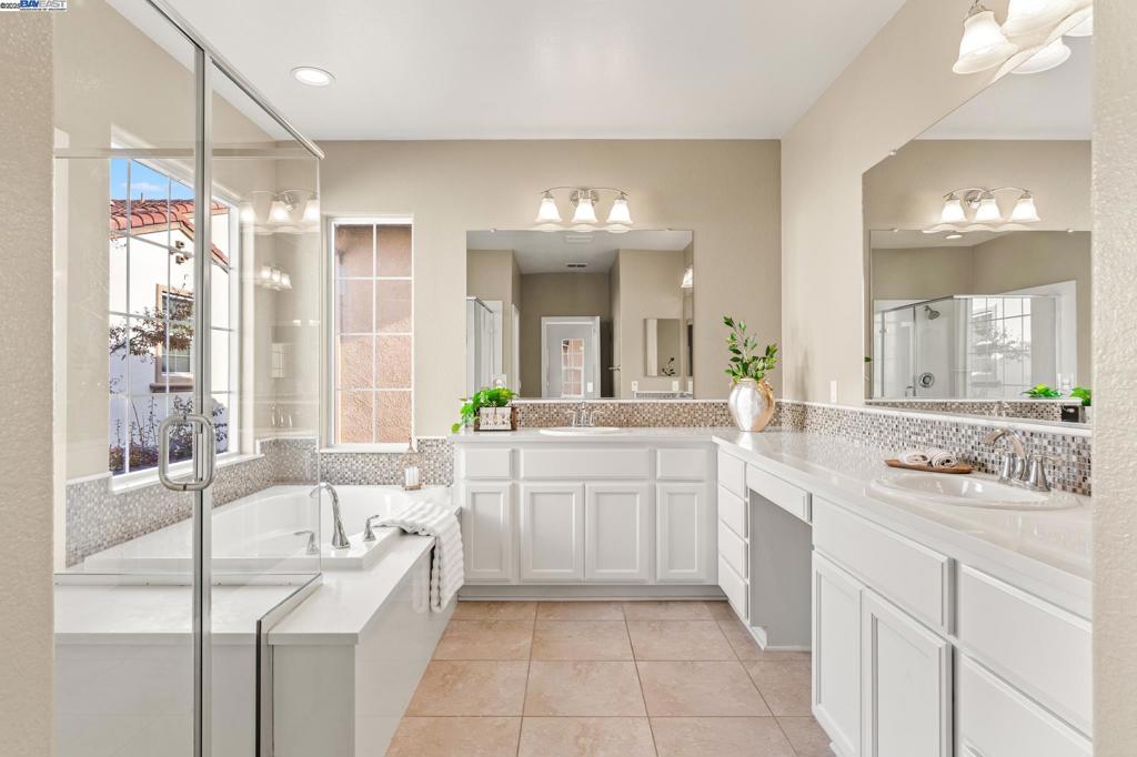 MT EDEN - Residential