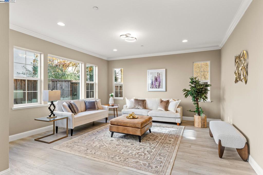 MT EDEN - Residential