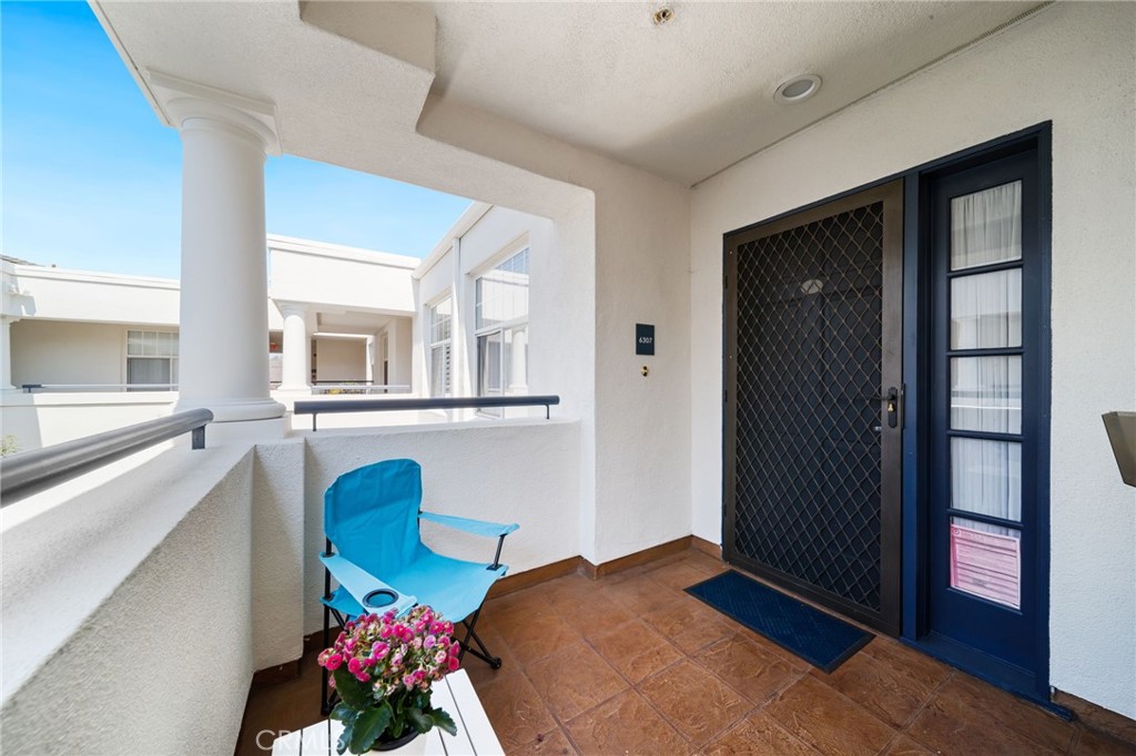 25422 Sea Bluffs Drive 307