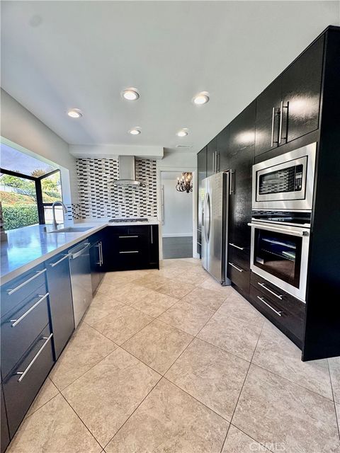 Tiny photo for 26351 Ambia, Mission Viejo, CA 92692 (MLS # OC26013322)