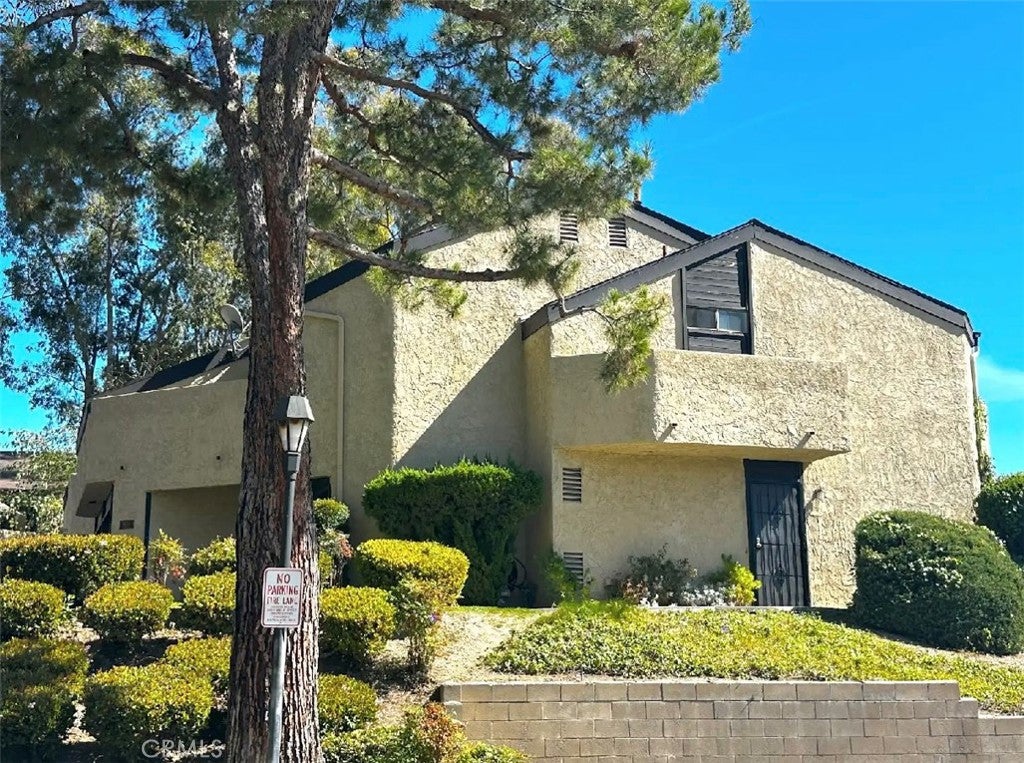 3616 Hemlock Ln