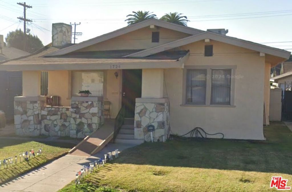 Photo of 1724 W 43rd Street, Los Angeles, CA 90062 (MLS # 25494577)